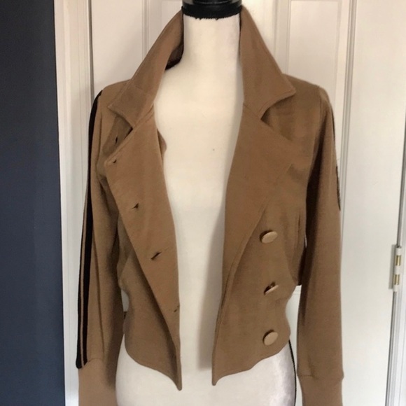 Guess jacket. - Picture 4 of 7